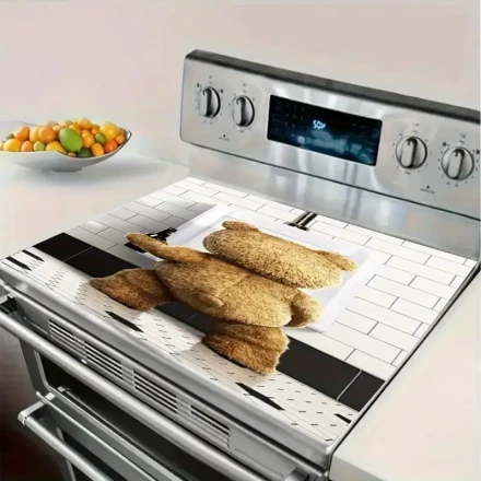 A Piano Keyboard-Shaped Gas Stove Protector - Heat-Resistant And Scratch-Proof, Featuring Creative Musical Elements, Easy to Clean, Adding Art And Fun to The Kitchen.