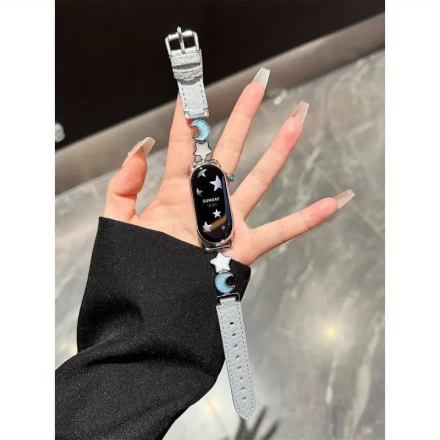 Compatible with Apple Watch Bands, Featuring a Star And Moon Design in High-Quality Litchi Pattern Leather, Suitable for Women And Available in Sizes 38/40/41/42/44/45/46/49 Mm for Various Apple Watch Models Including Ultra And SE Series.