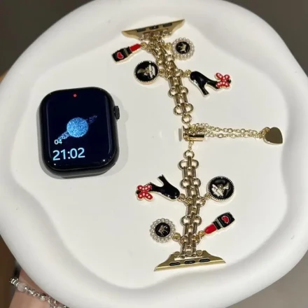 Suitable for Apple iWatch S10 Ultra 8th generation 7654321 watch band weird little devil chain female model 38/40/41/42/44/45/46/49mm Apple Watch strap Apple Watch strap Apple Watch strap Apple Watch strap Ultra/Se10/9/ 8/7/6/5/4/3/2/1, Apple Watch Access
