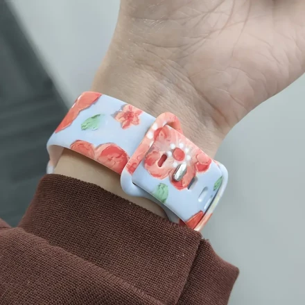 1pc Soft Silicone Watch Band, Compatible with Apple Watch SE/10/9/8/7/6/5/4/3/2/1, Sports Strap Replacement for iWatch 38mm-49mm, Gift for Women and Men, Holiday Birthday Christmas New Year Valentine'S Day Accessories