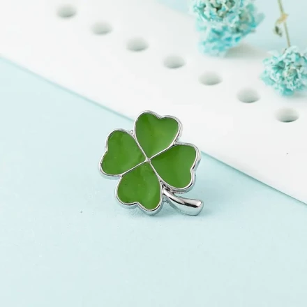 1pc Four-Leaf Clover Metal Smartwatch Band Clip, Alloy Non-Water Resistant Accessory for 38mm-45mm Straps, Unisex Design