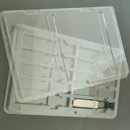10-Slot QSFP Transceiver Plastic Packaging Box, Anti-Static Clamshell Storage Case for 10 Gigabit Ethernet Ports, Durable Clear Antistatic Material