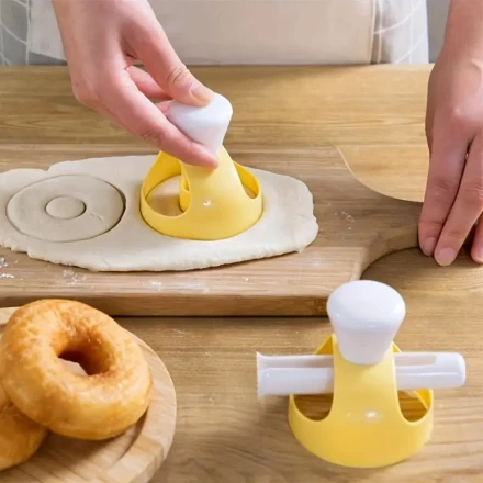 2pcs Round Universal DIY Doughnut Making Kit, PP Non Stick Plastic, with Spoon Pliers, for RV Kitchen, Family Kitchen, Baking Tool