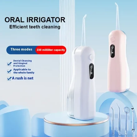 An Electric Tooth Flusher, Portable Oral Cleaner, Small Household USB Rechargeable Tooth Cleaner with 4 Heads, 800Mah, Capacity 230Ml