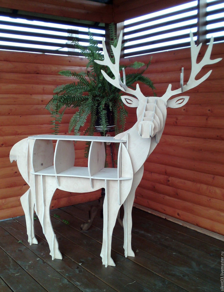 Multifunctional Deer Shelf