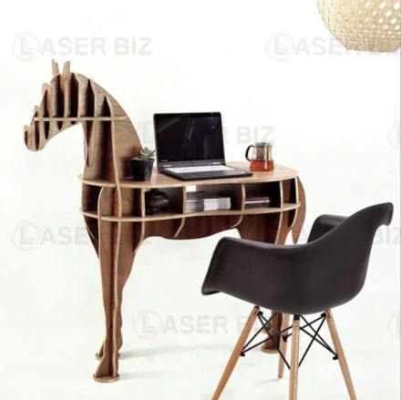 Multifunctional Horse Shelf