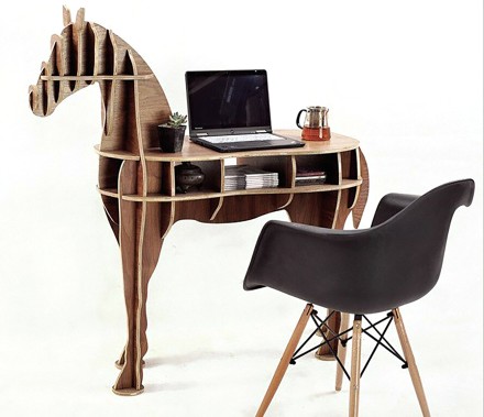 Multifunctional Horse Shelf