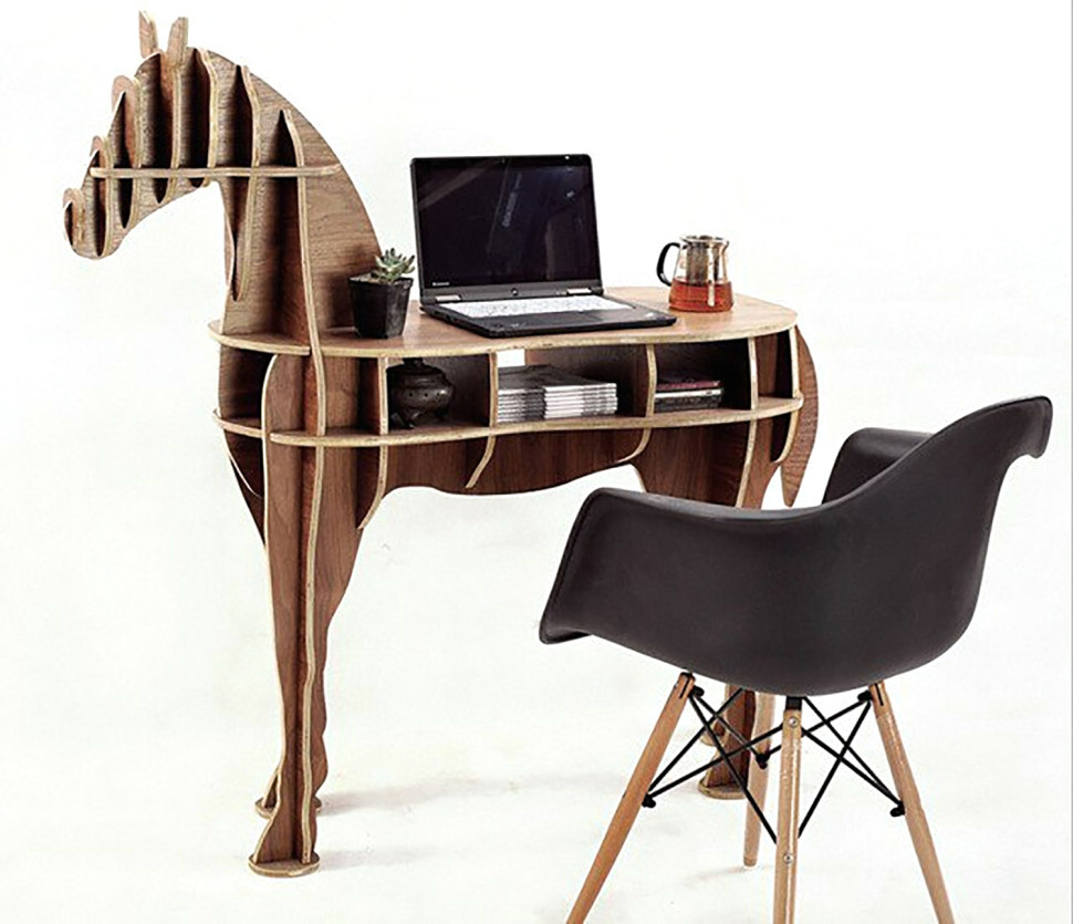 Multifunctional Horse Shelf