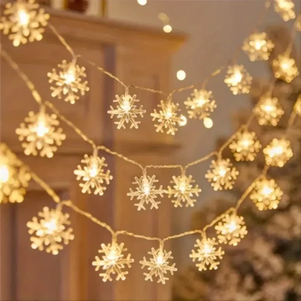 Sparkling Snowflake LED String Lights - Battery-Powered, 10/20/40 LEDs for Festive Christmas & Birthday Decor, Indoor/Outdoor Use, Christmas Decor