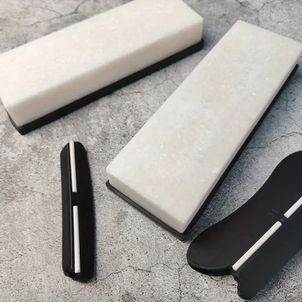 Large White Agate Sharpening Stone with Knife Holder – 180x60x30mm, 10000# Fine Grit, Includes Foot Pads for Precision Knife Sharpening