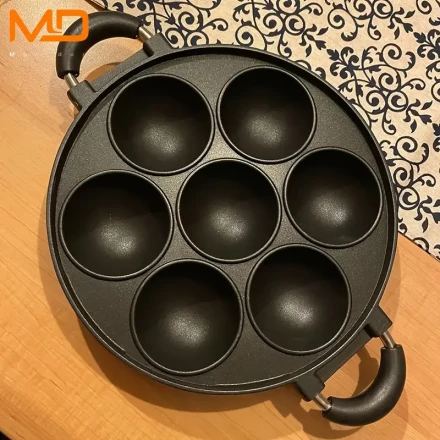 MOREDOR 7-Cavity Non-Stick Octopus Frying Pan - Easy to Clean, Space-Saving Design with Long Handle - Perfect for Baking Cakes, Meatballs & More - Ideal for Home Cooking and Outdoor Use