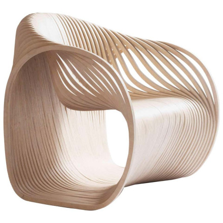 Graceful armchair